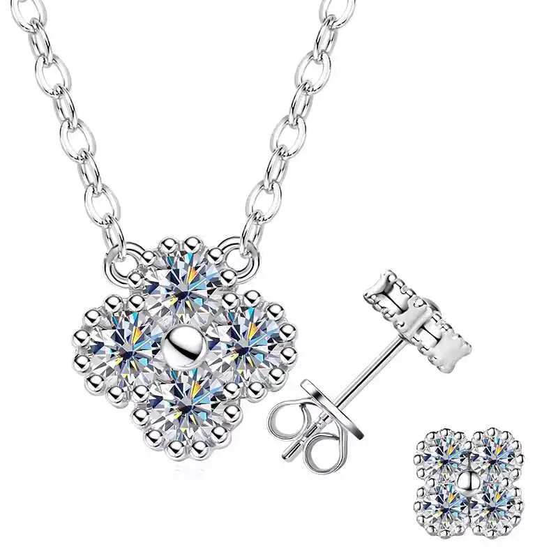 Moissanite Clover Pendant Necklace Jewelry