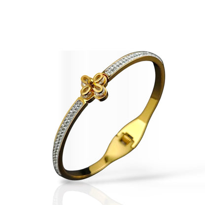 Divine Clover Bangle - 18k Gold Plated - Jewelry