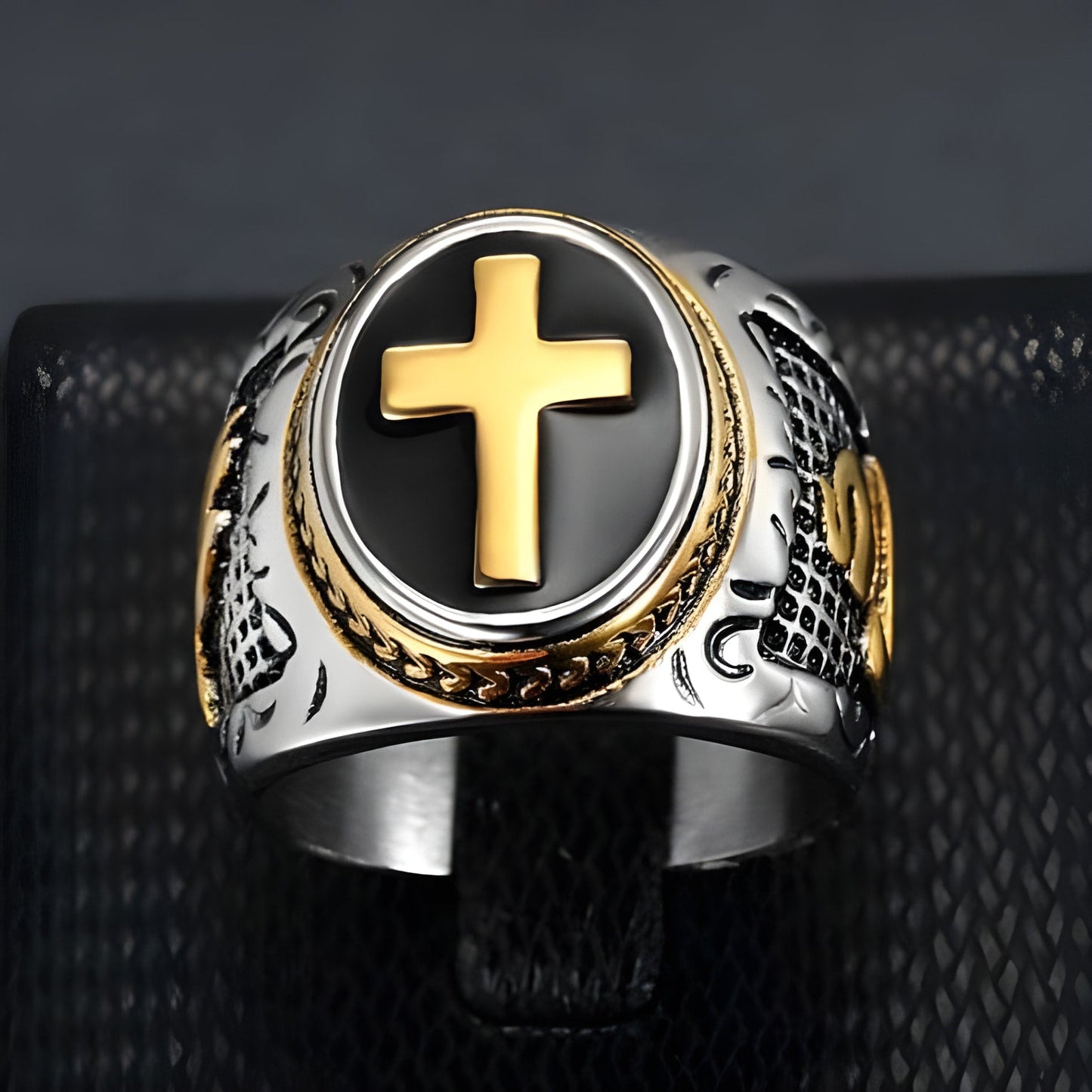 Faithful Warrior Cross Ring 24mm - Gold / 7 - Jewelry