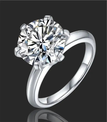 Hannah Classic Solitaire Moissanite Ring - Jewelry