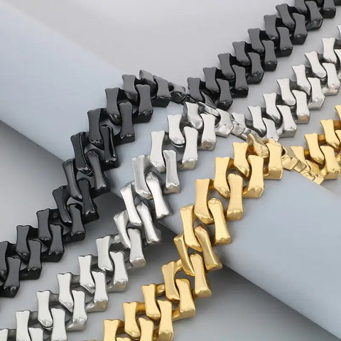 Her Golden Fortress Chain Necklace 32mm
