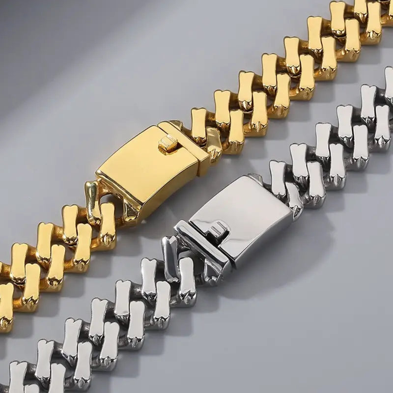 Her Golden Fortress Chain Necklace 32mm - Jewelry