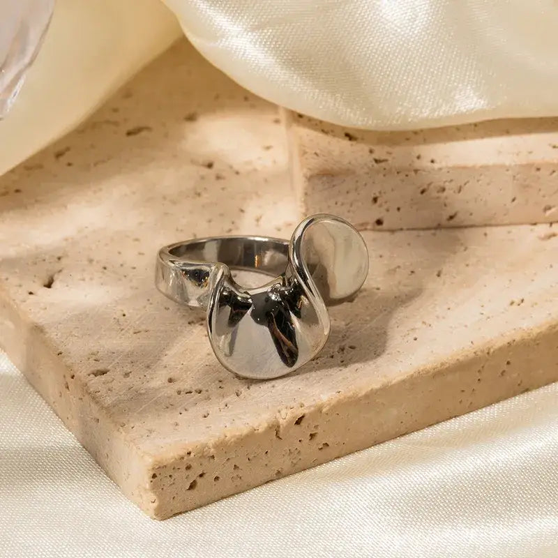 Luxe Ruffle Ring - Jewelry