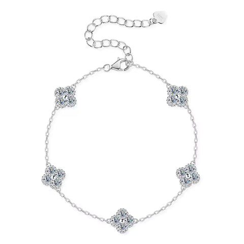 Moissanite Clover Pendant Bracelet