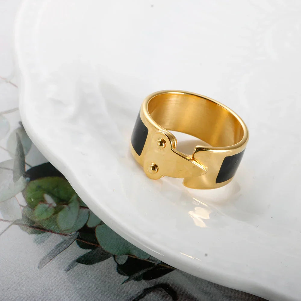 Fashion Enamel Buckle Charm Ring Black Dripping Oil Stainless Steel 10mm Shells Finger Rings 1 8 K Gold Color For Women