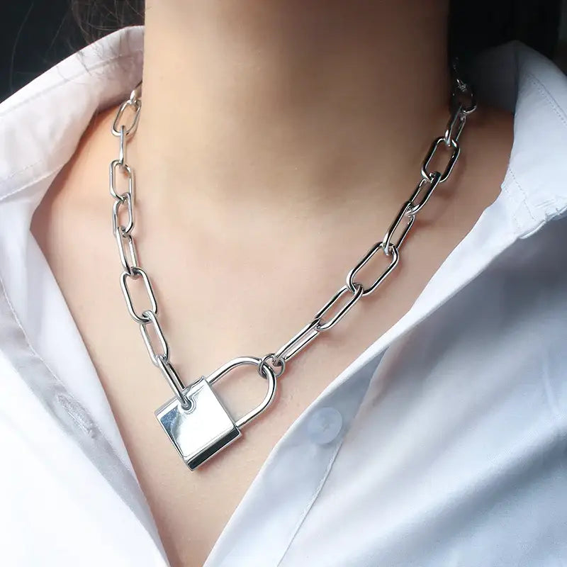 Padlock Pendant Necklace - Jewelry