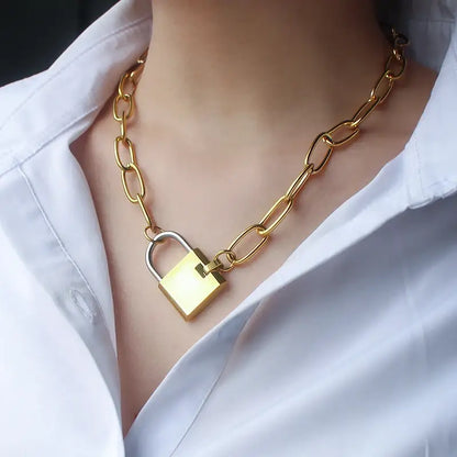 Padlock Pendant Necklace - Jewelry