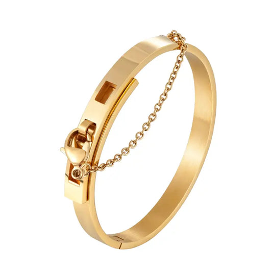 Secure Chain Clasp Bangle - Gold