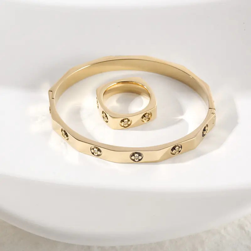 Square Up Ring - Gold - Jewelry
