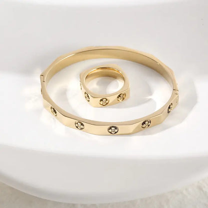 Square Up Ring - Gold - Jewelry