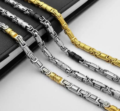 ’Vivid Links’ Stainless Steel Necklace